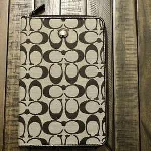 Coach Ereader Case Black and White